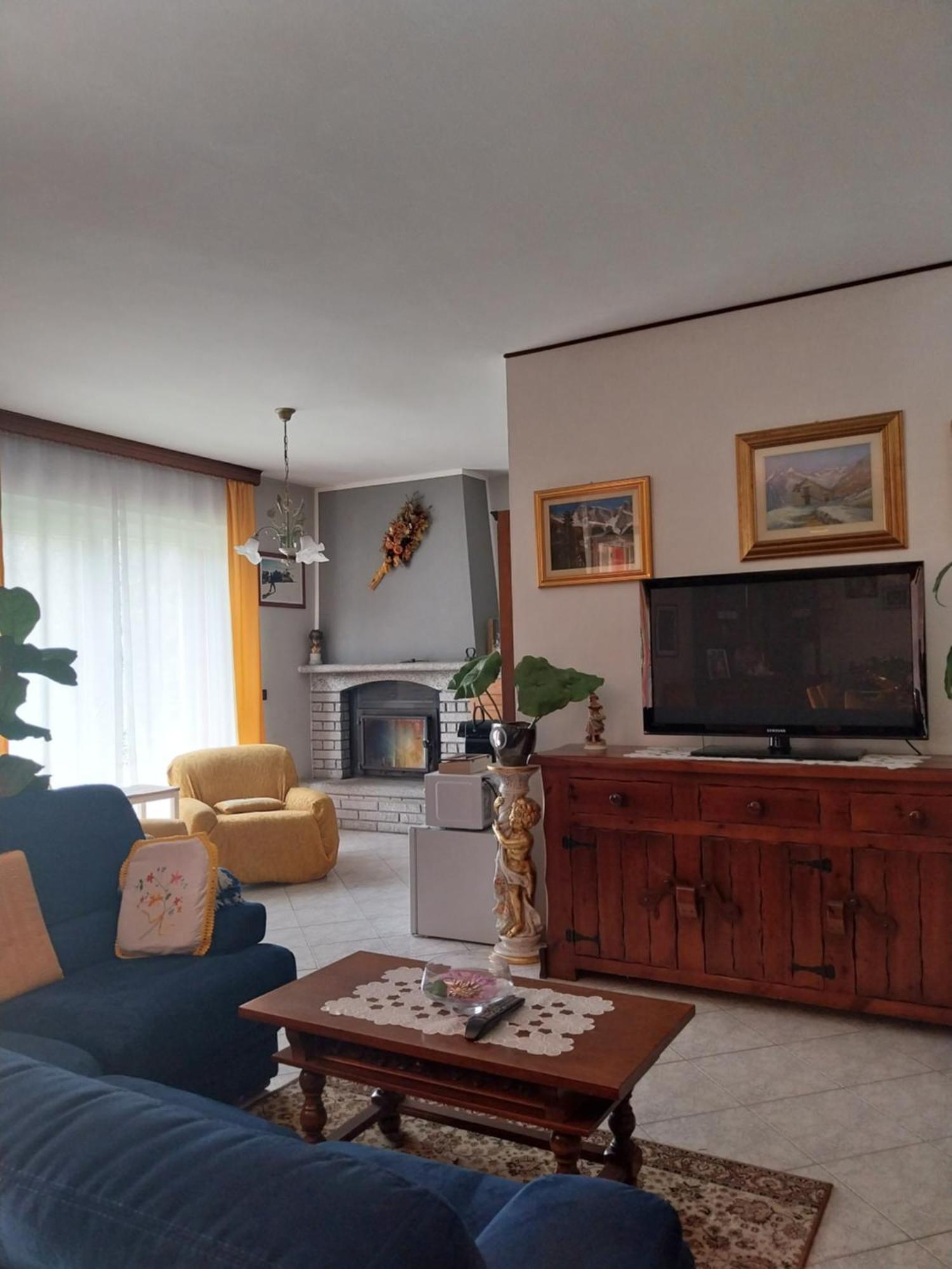 A Casa Di Lara Bed & Breakfast Beura Dış mekan fotoğraf